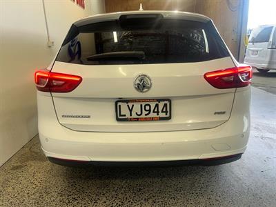 2019 Holden Commodore - Thumbnail