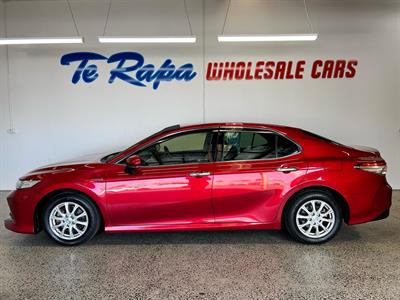 2017 Toyota Camry - Thumbnail