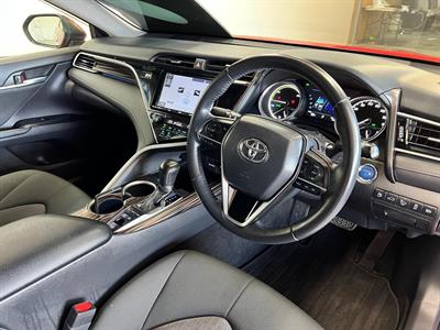 2017 Toyota Camry - Thumbnail