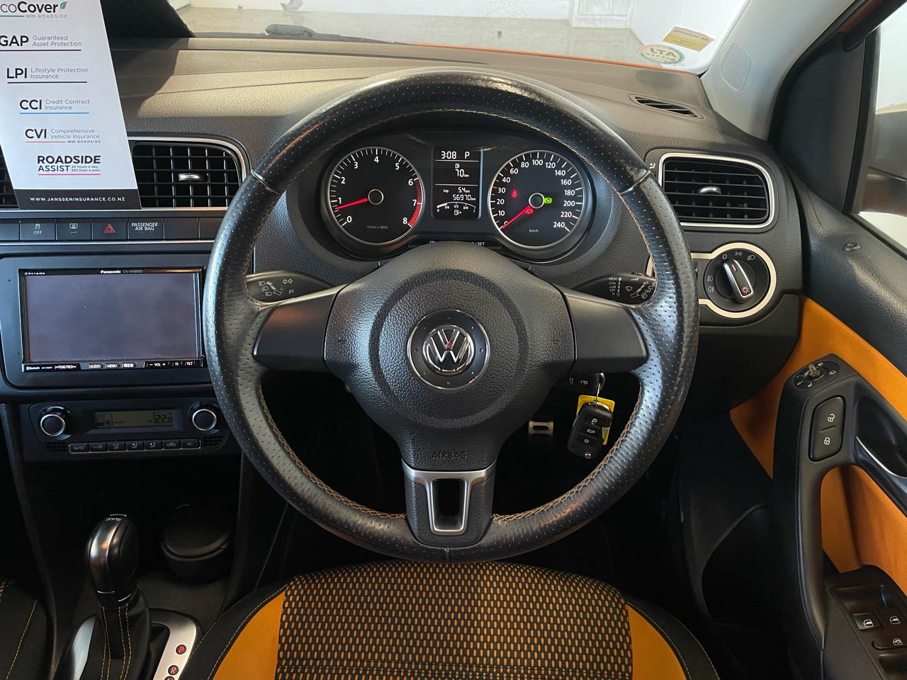 2011 Volkswagen CROSS-POLO