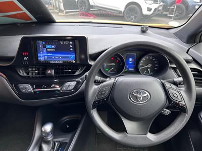 2018 Toyota C-HR - Thumbnail