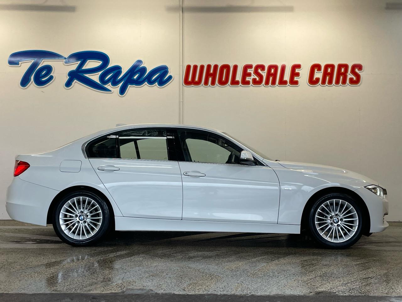 2014 BMW 320i