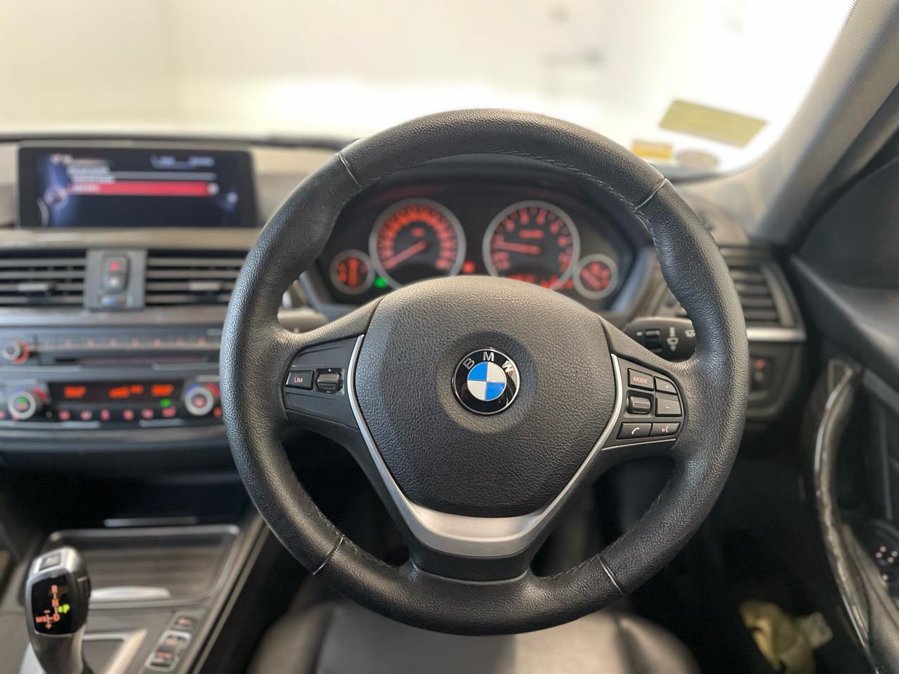 2014 BMW 320i