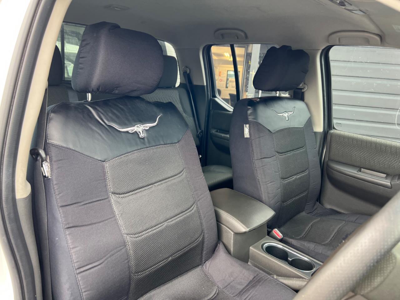 2014 Nissan NAVARA