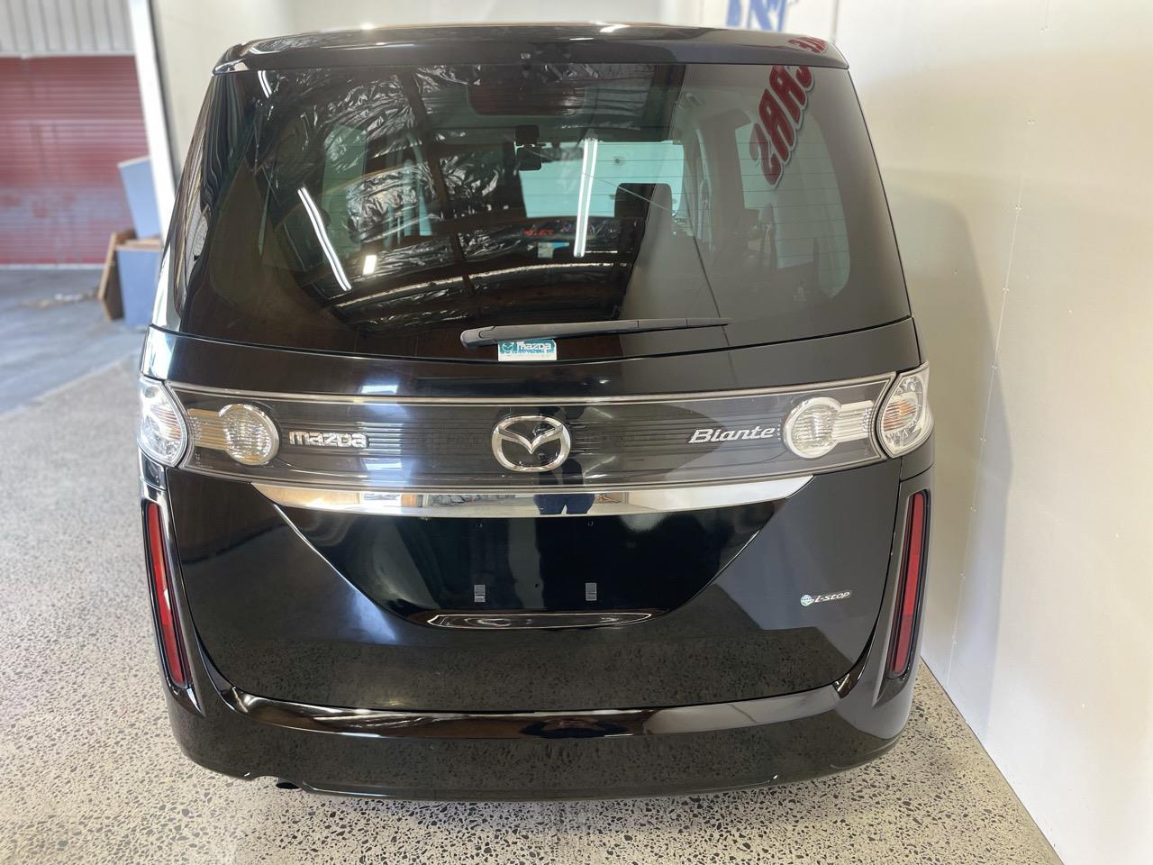 2011 Mazda BIANTE