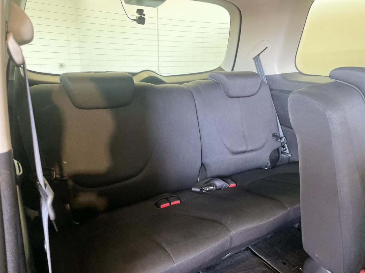 2011 Mazda BIANTE