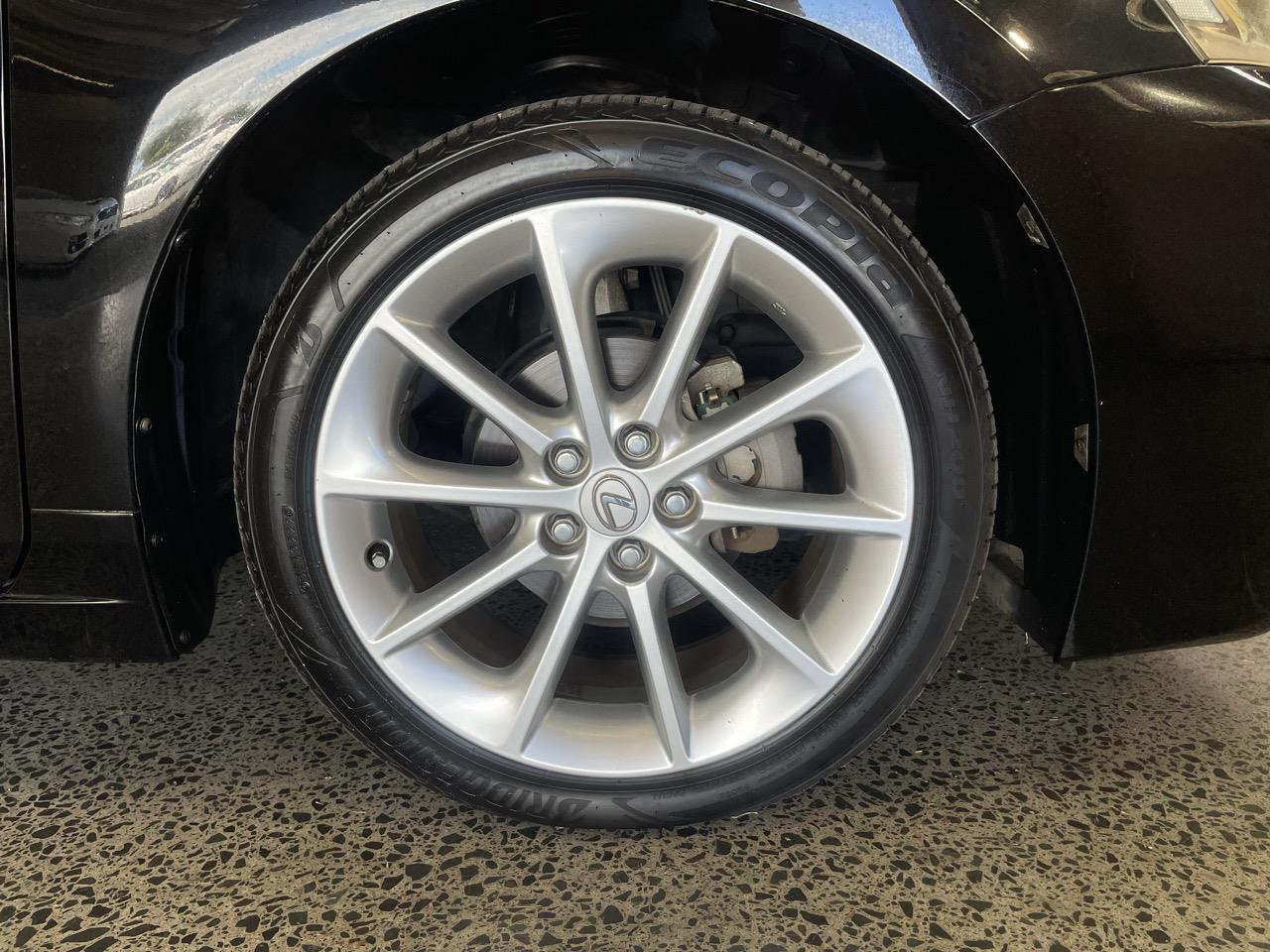 2011 Lexus CT200H
