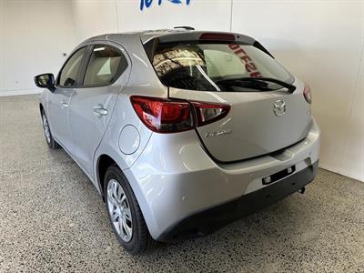 2017 Mazda Demio - Thumbnail