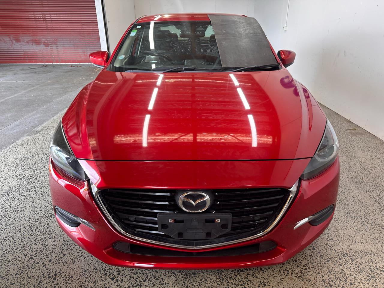 2017 Mazda Axela
