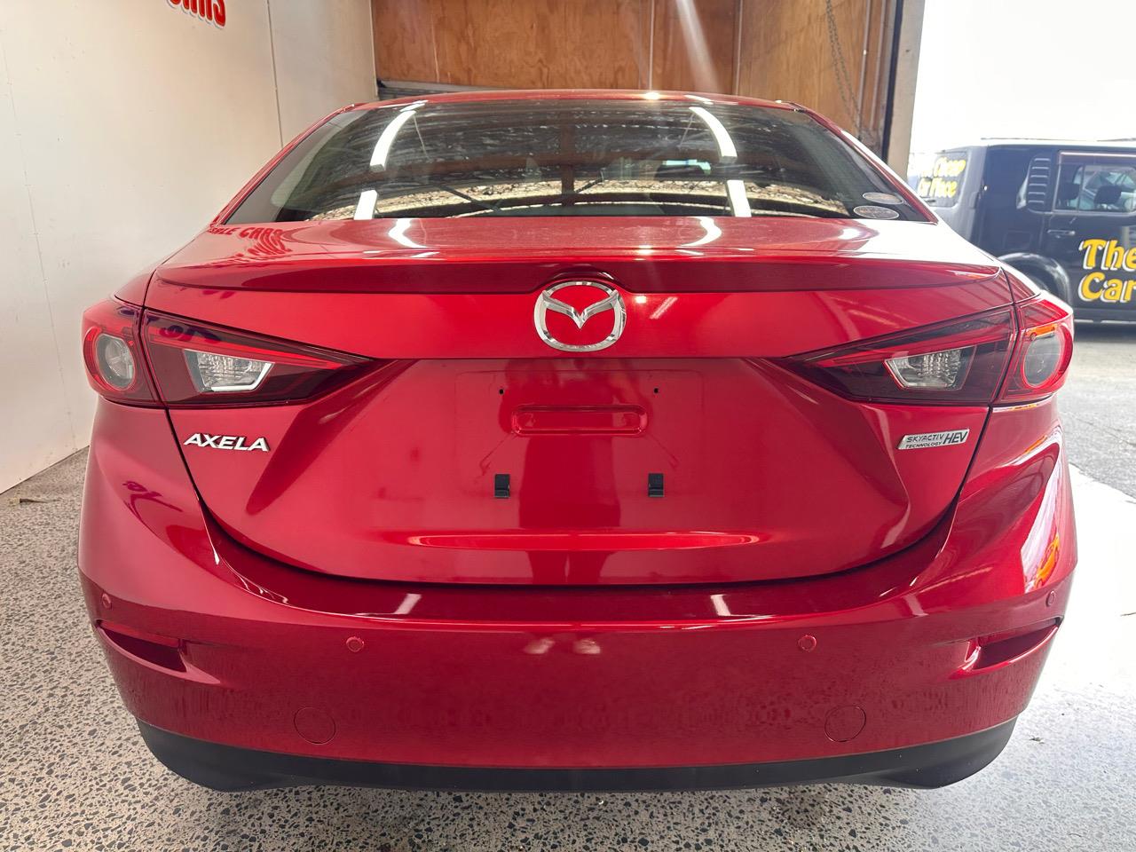 2017 Mazda Axela