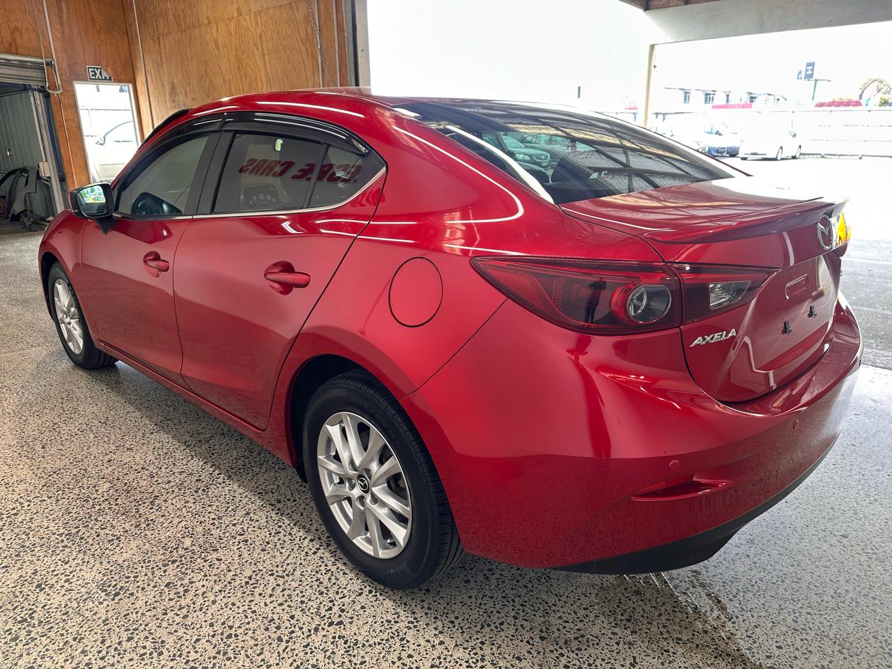 2017 Mazda Axela