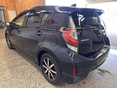 2018 Toyota AQUA - Thumbnail