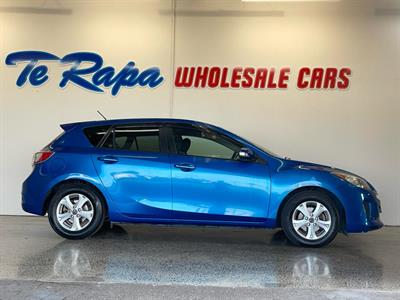 2012 Mazda Axela - Thumbnail