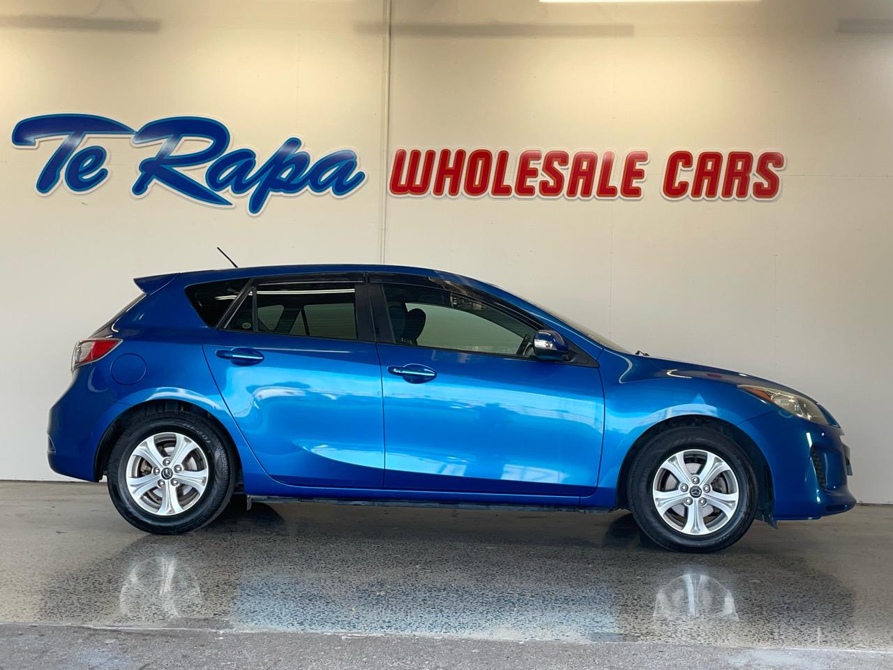 2012 Mazda Axela