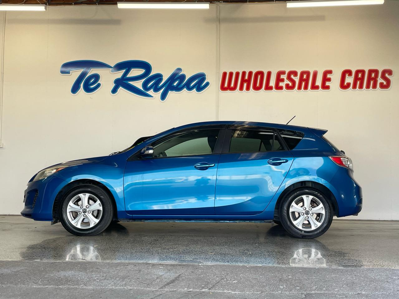 2012 Mazda Axela