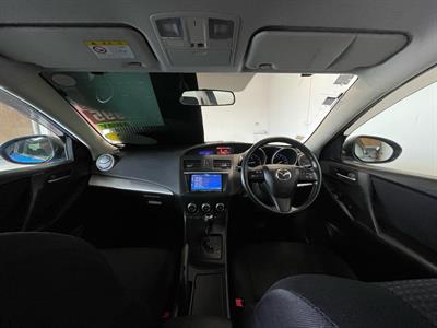 2012 Mazda Axela - Thumbnail