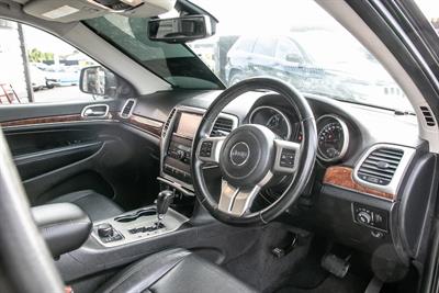 2012 Jeep GRAND CHEROKEE - Thumbnail