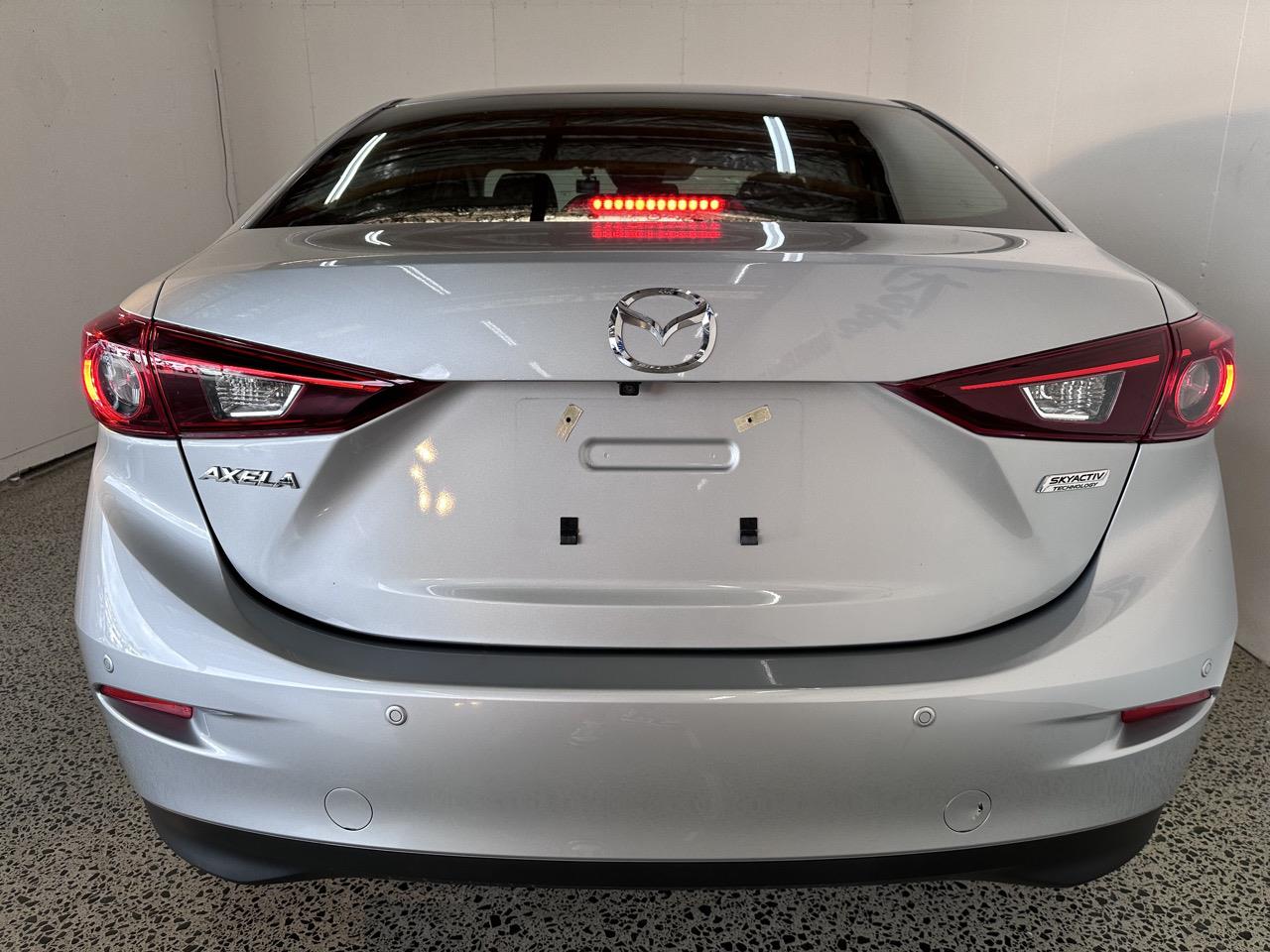 2018 Mazda AXELA