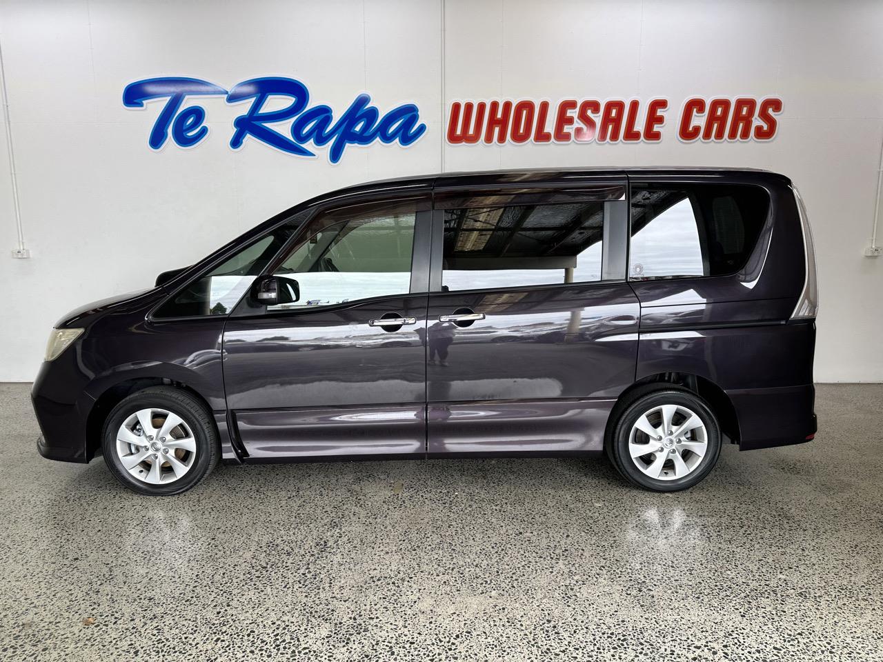 2011 Nissan Serena