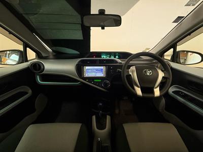 2012 Toyota AQUA - Thumbnail