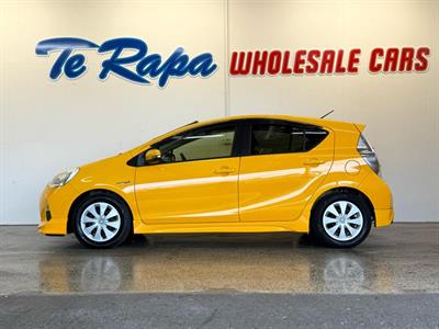 2012 Toyota AQUA - Thumbnail