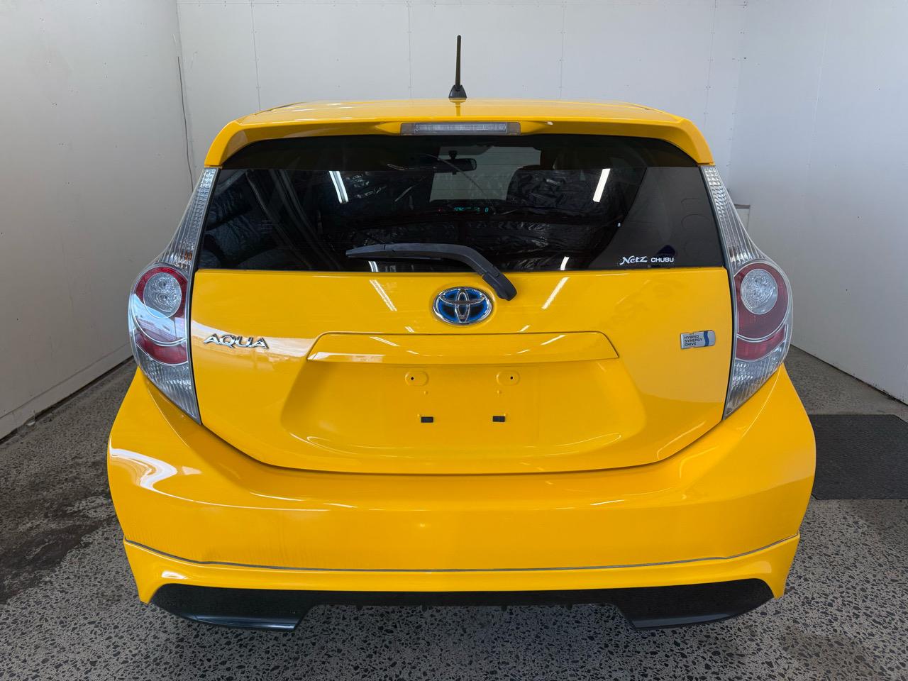 2012 Toyota AQUA