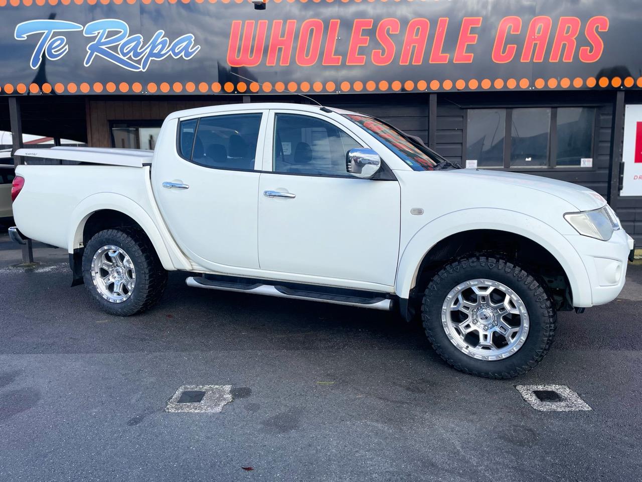 2014 Mitsubishi Triton