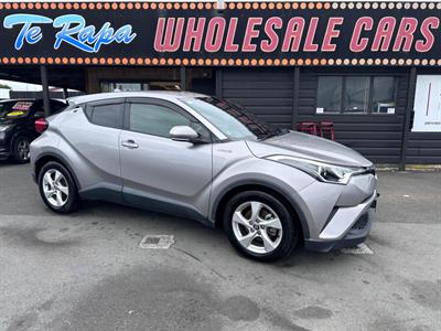 2017 Toyota C-HR - Thumbnail