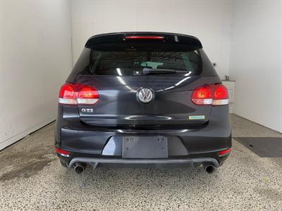 2012 Volkswagen Golf - Thumbnail