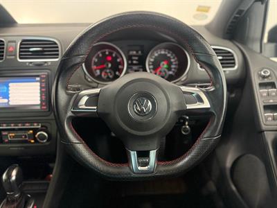 2012 Volkswagen Golf - Thumbnail