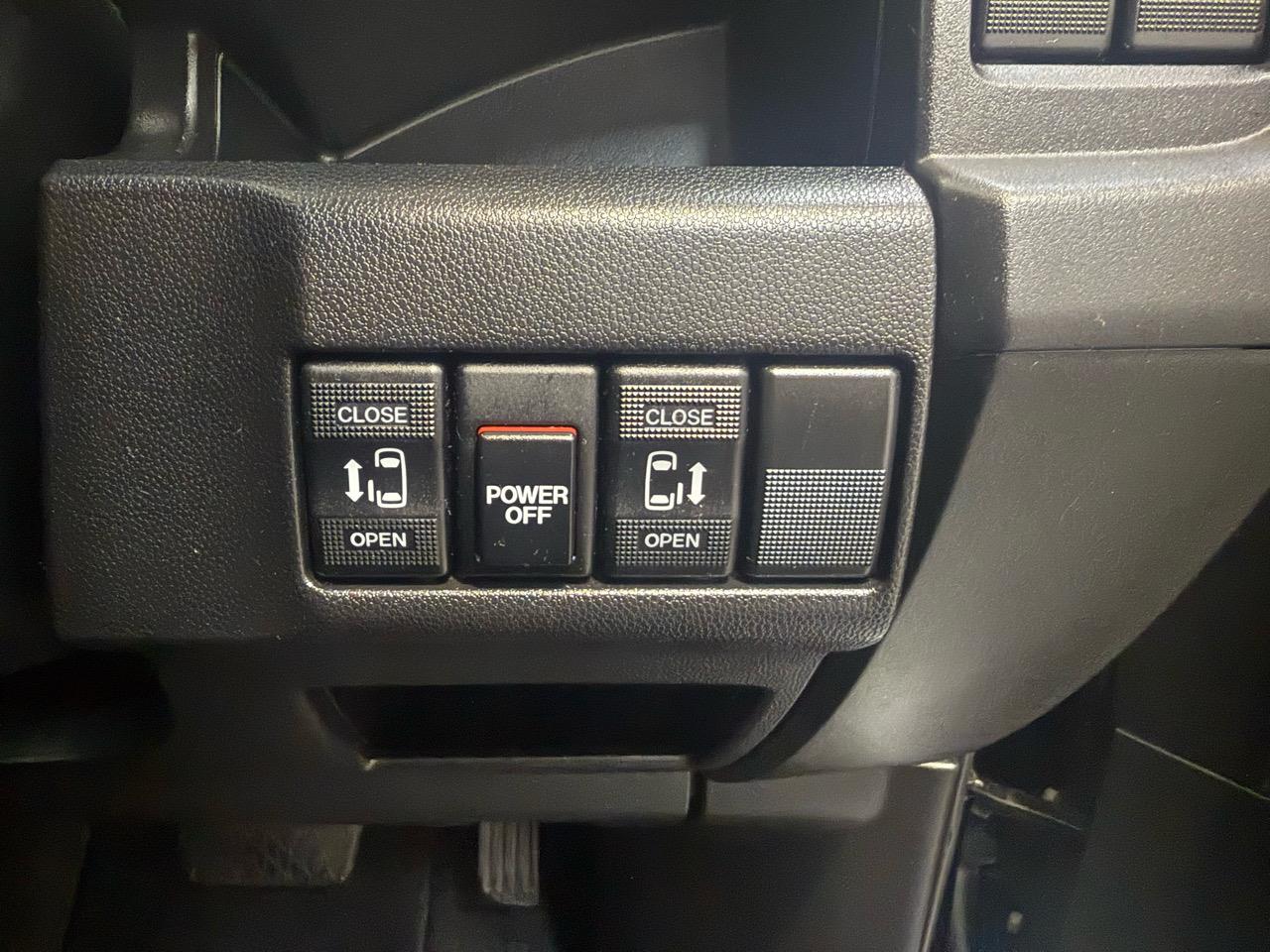 2016 Nissan Lafesta