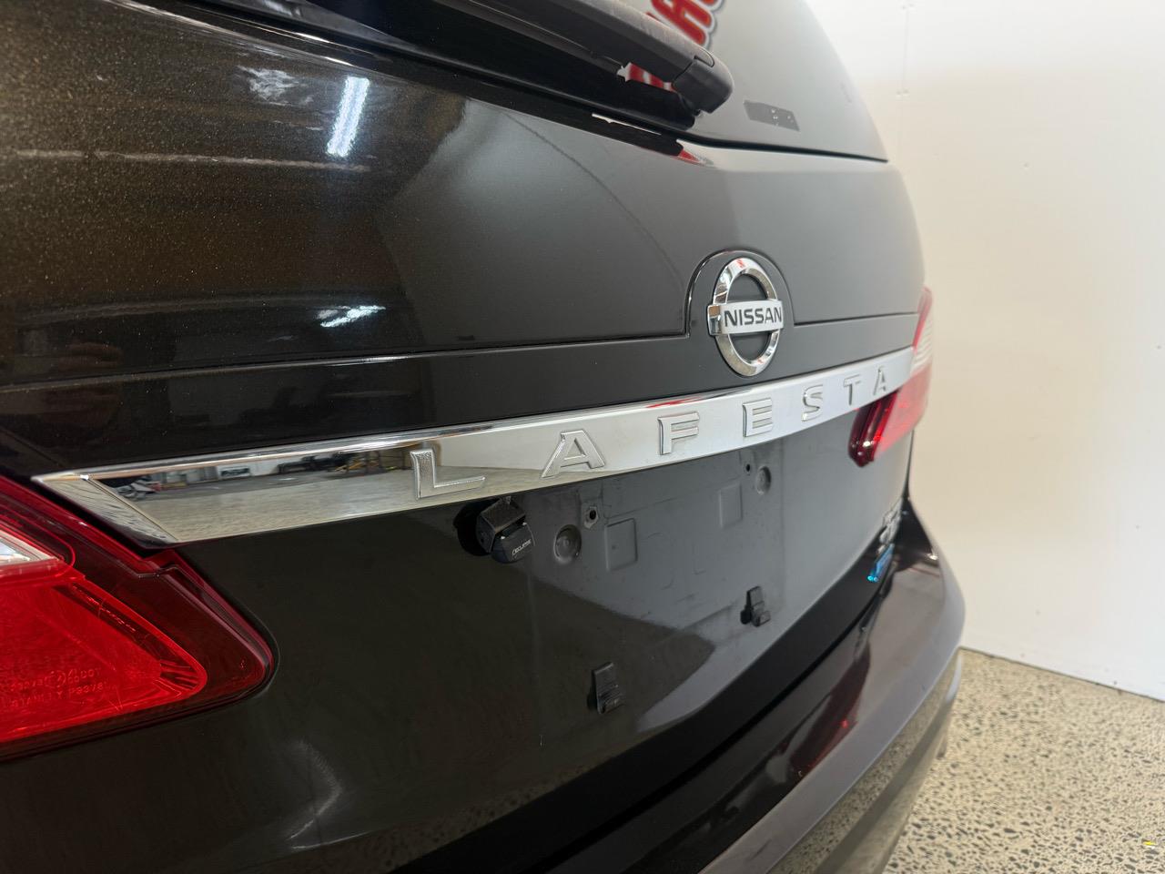2016 Nissan Lafesta