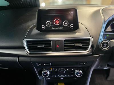 2016 Mazda Axela - Thumbnail