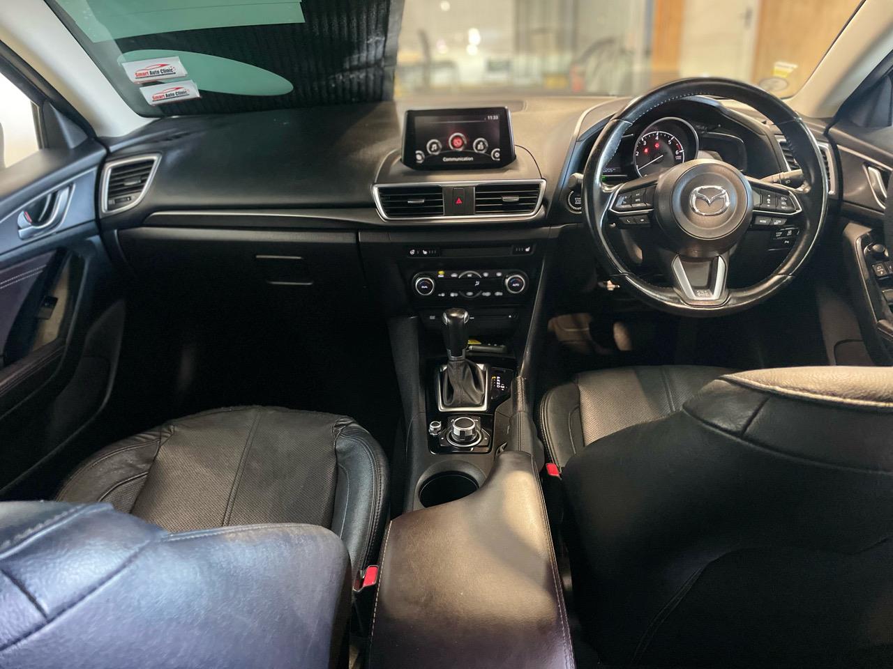 2016 Mazda Axela