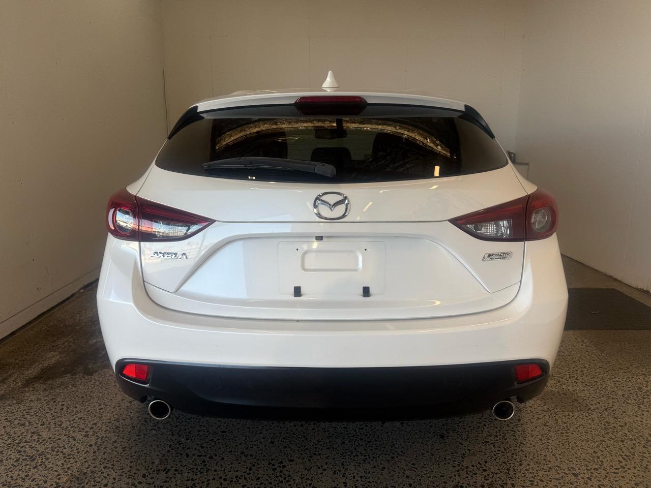2014 Mazda AXELA