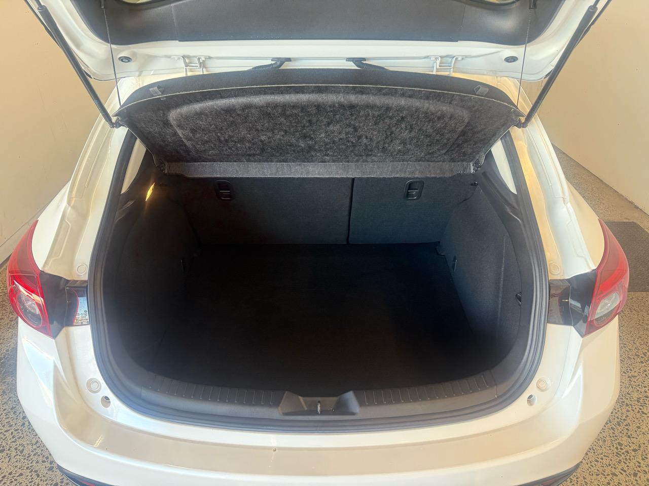2014 Mazda AXELA