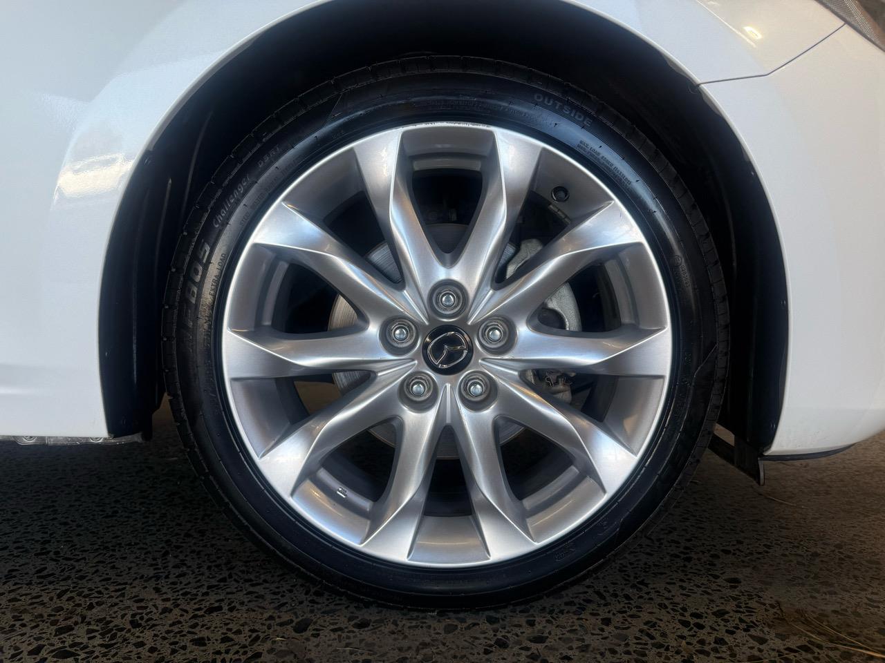 2014 Mazda AXELA