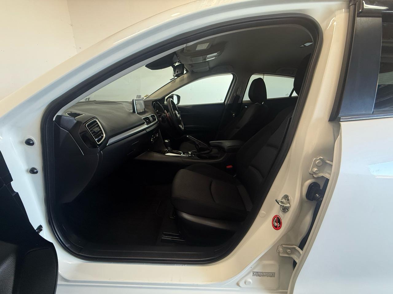 2014 Mazda AXELA