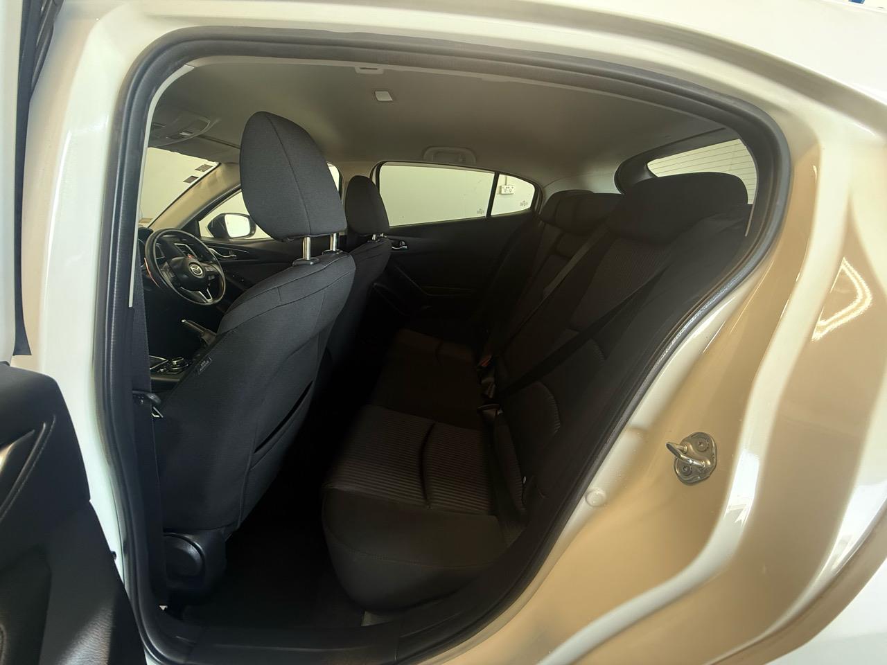 2014 Mazda AXELA