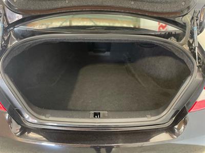 2013 Nissan FUGA - Thumbnail