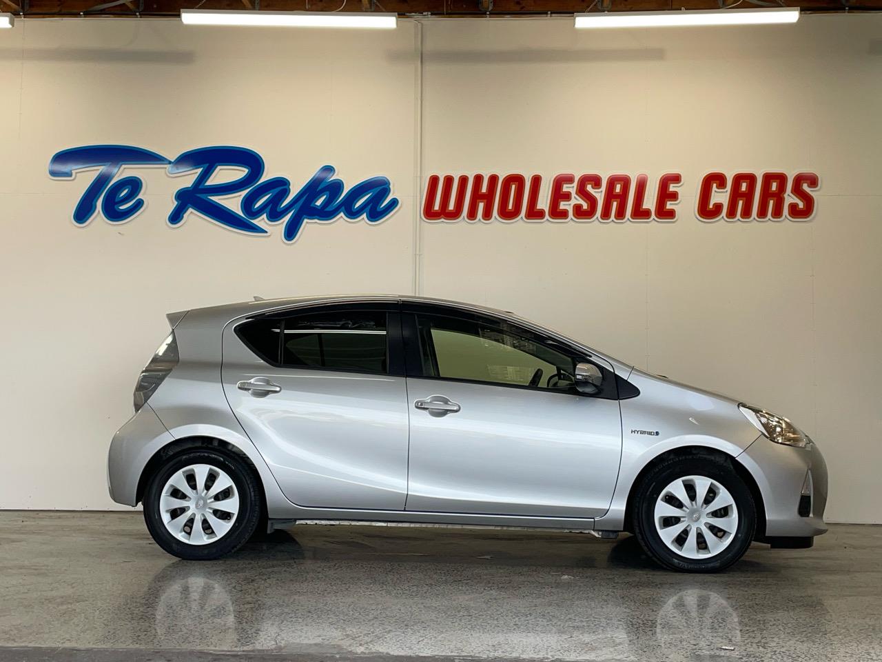 2012 Toyota AQUA