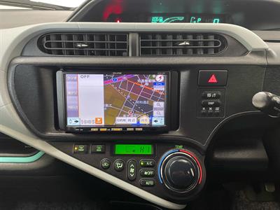 2012 Toyota AQUA - Thumbnail