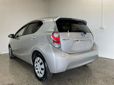 2012 Toyota AQUA - Thumbnail
