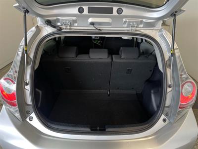 2012 Toyota AQUA - Thumbnail