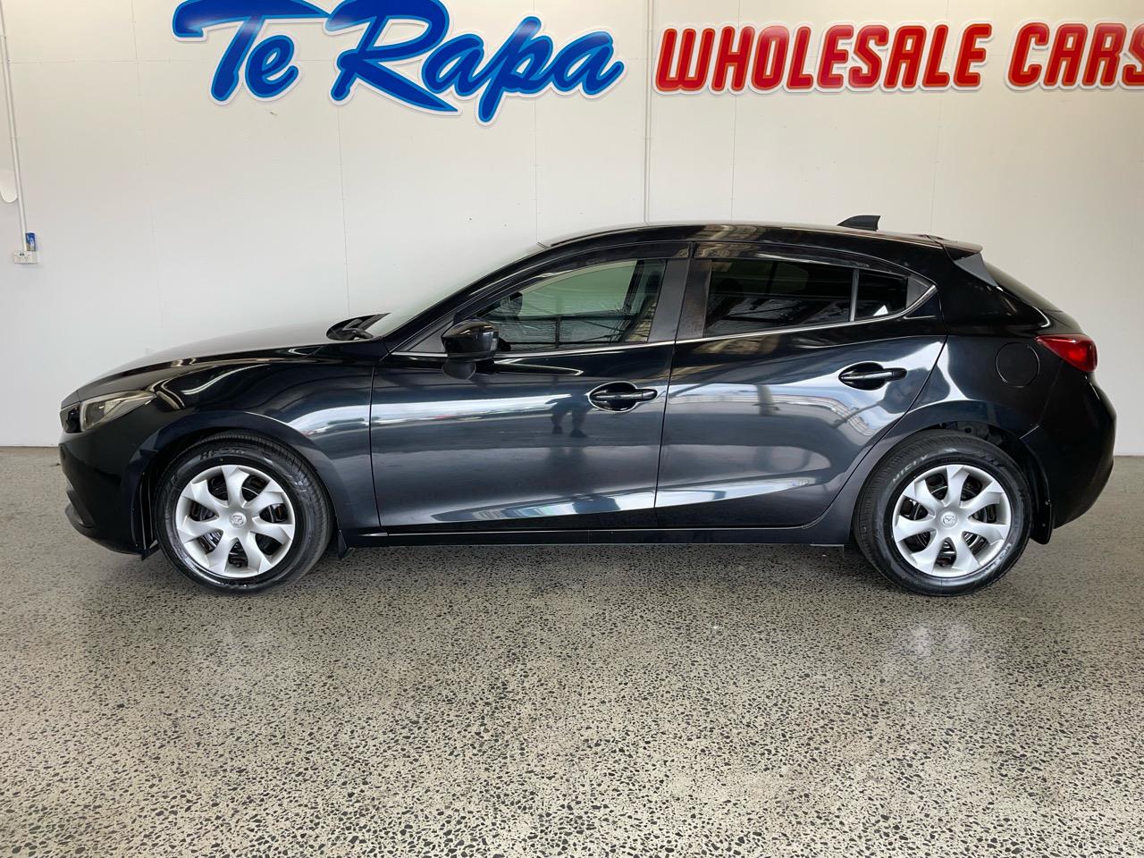 2014 Mazda Axela