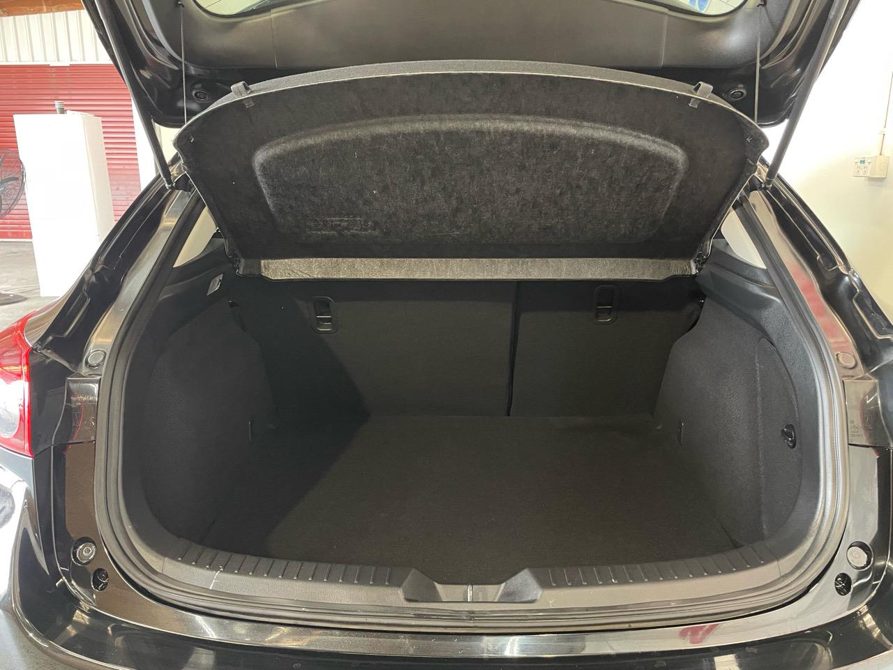 2014 Mazda Axela