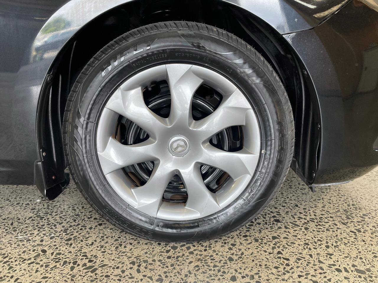 2014 Mazda Axela