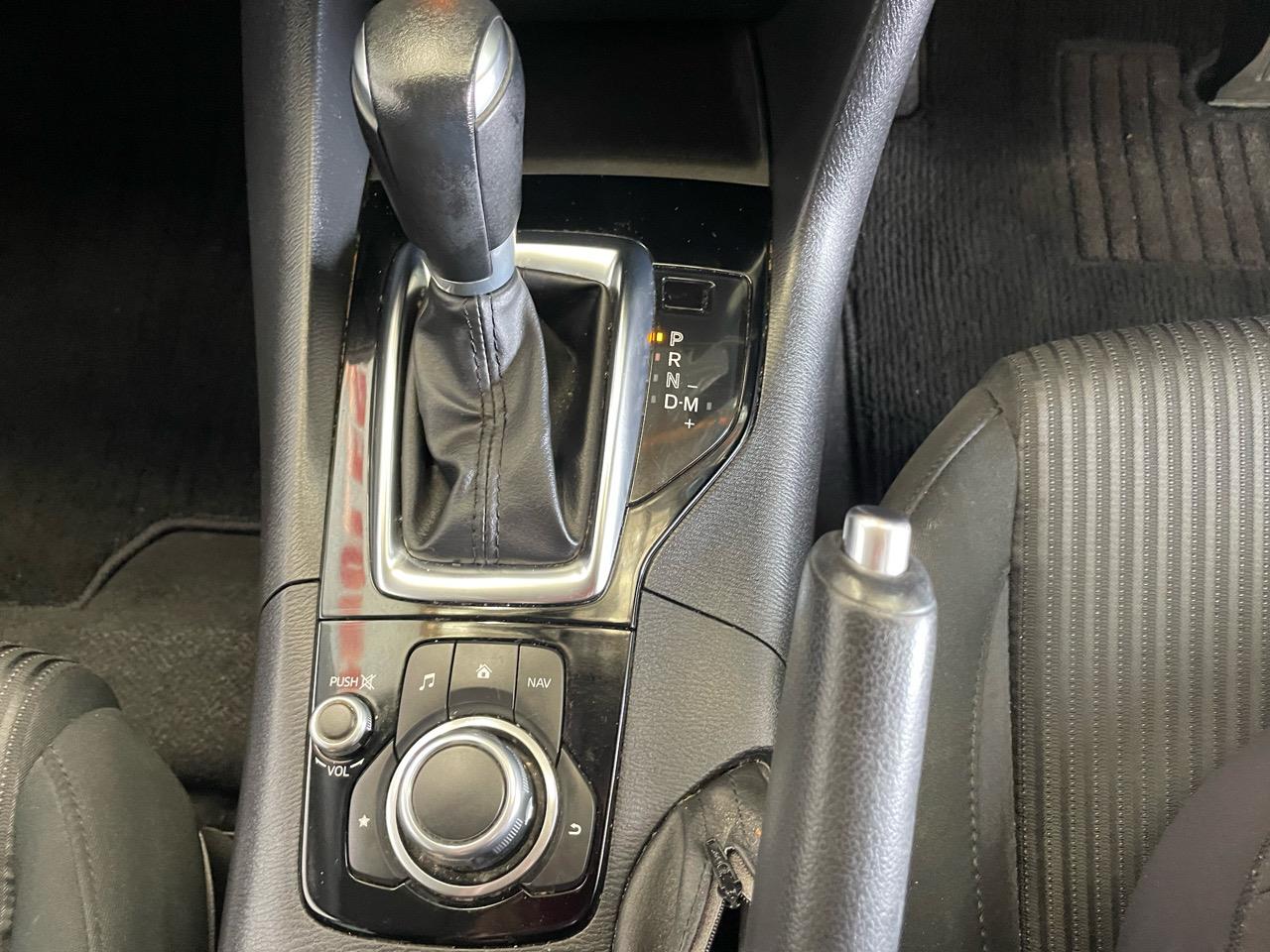 2014 Mazda Axela