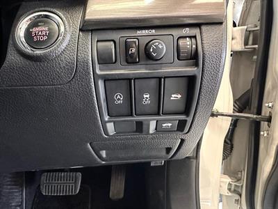 2013 Subaru Legacy - Thumbnail