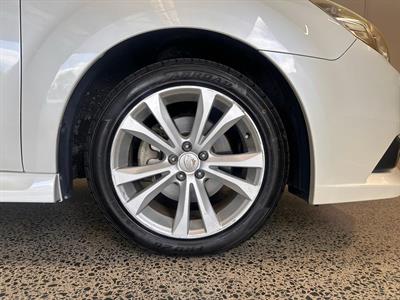 2013 Subaru Legacy - Thumbnail